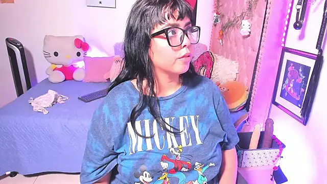 LillyCandy Chat XXX in diretta