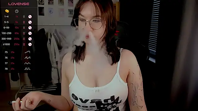 MyNameIsLilith 即時 XXX 聊天