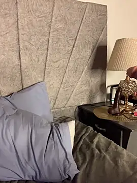 Val12777のライブXXXチャット