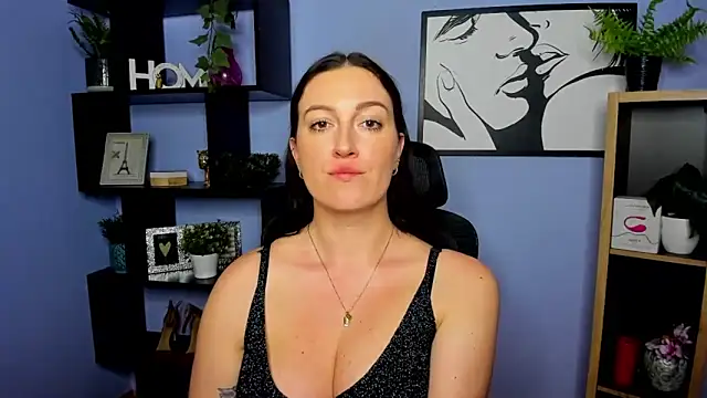 دردشة FUN_AMI الجنسية المباشرة