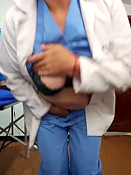 JustSamantha_ Chat XXX in diretta