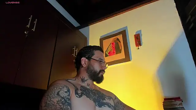 XXX chat uživo modela CamiloGray_