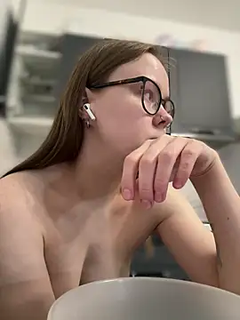 Chat +18 de _CherryBloom_ ao vivo