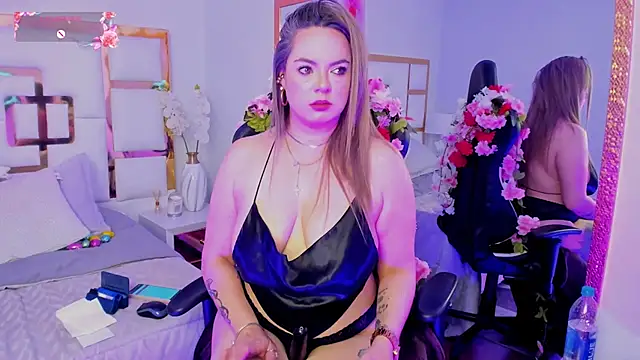 AvaMiia Adlı Modelin Canlı XXX Sohbeti