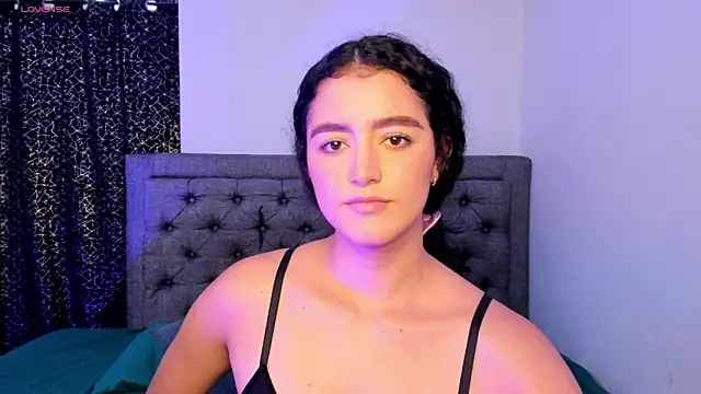 Chat +18 de Kathiaa-lee ao vivo