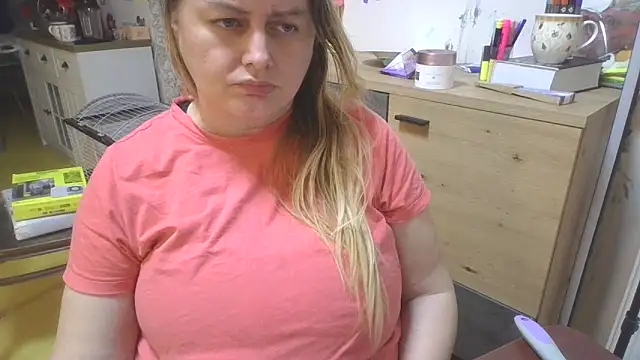 Chat +18 de Meliss_Official9 ao vivo