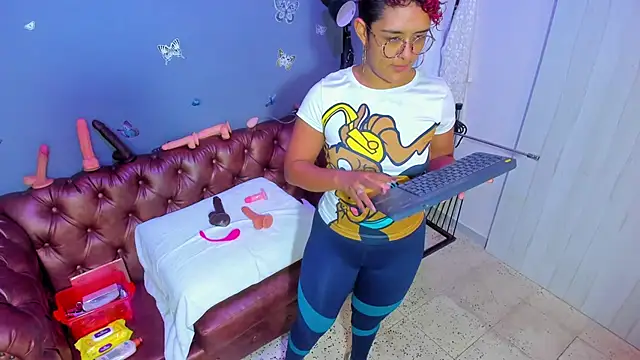 Chat +18 de Kaira_mosse ao vivo