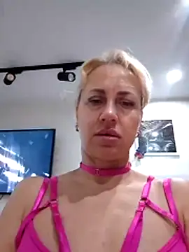 Онлайн чат XXX KissMiSveet