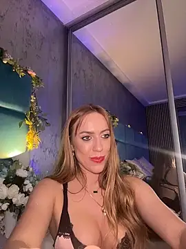 Chat +18 de LunaAlya ao vivo