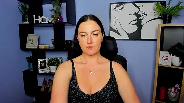 FUN_AMI লাইভ XXX চ্যাট