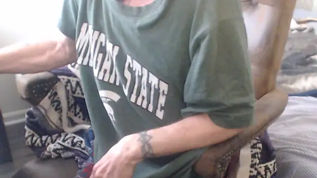 Chiquita_9-5's Live XXX Chat