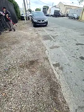 uratre webkamerás műsora