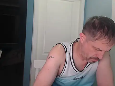 XXX chat uživo modela MisterFaithRO