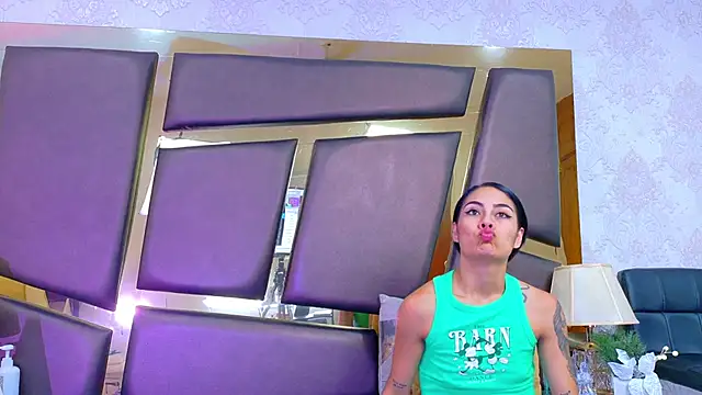 NicoleEsposito 现场XXX聊天