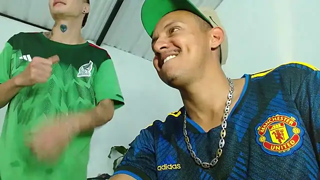 Chat XXX ao vivo de skinny23cm