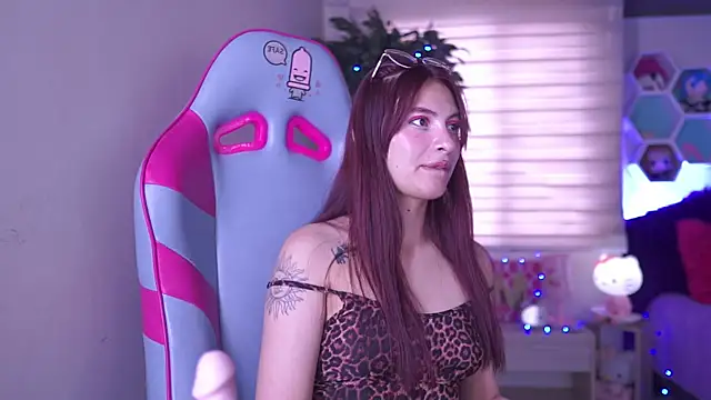 Rebecah_1のライブXXXチャット