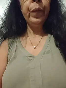 NakedMILFx – Naživo XXX chat