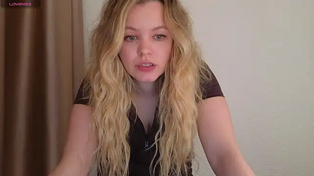 Milana15 Chat XXX in diretta