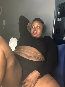 Curveysinaa Chat XXX live