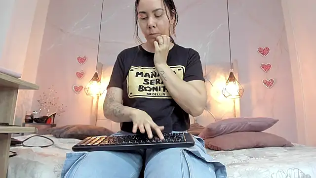 SakuraLee_ live XXX chat