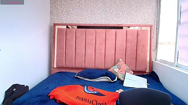 Chat XXX en directo de Barbara_fox__