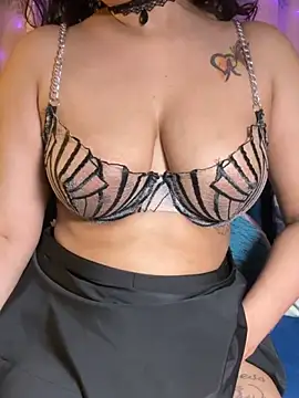 Squirt_Queen_X 现场XXX聊天