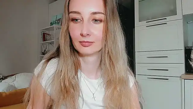 Maiami000 – Naživo XXX chat