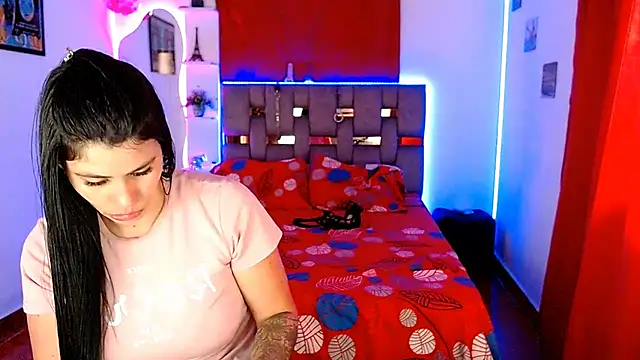 tatynatasha49 Adlı Modelin Canlı XXX Sohbeti