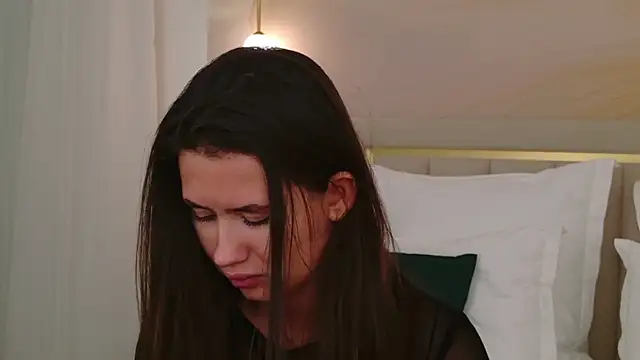 milaleoneli's Live XXX Chat