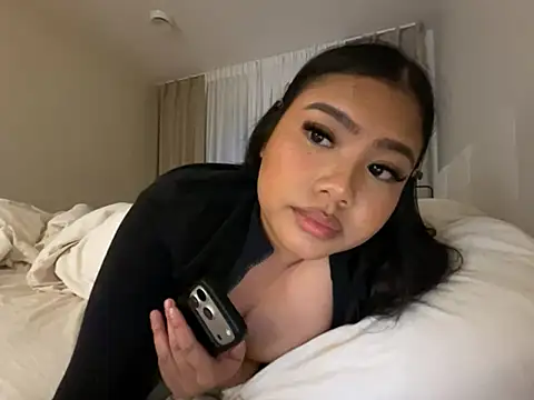 TitiTinyThai webcam show