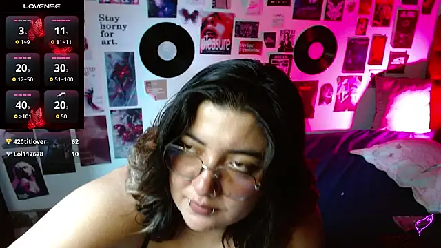 Roxy_f_w – Live XXX-chat