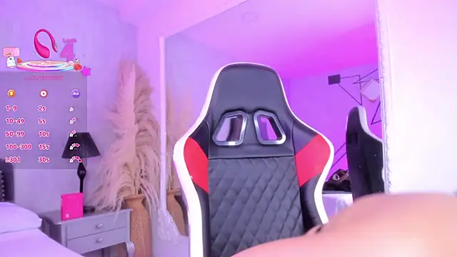 KarelyMitchel's Live XXX Chat