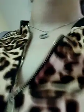 LisbethMoore_ 现场XXX聊天