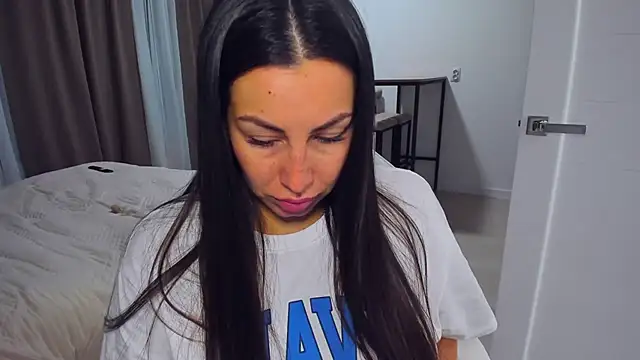 AvisFlowers' Live XXX Chat