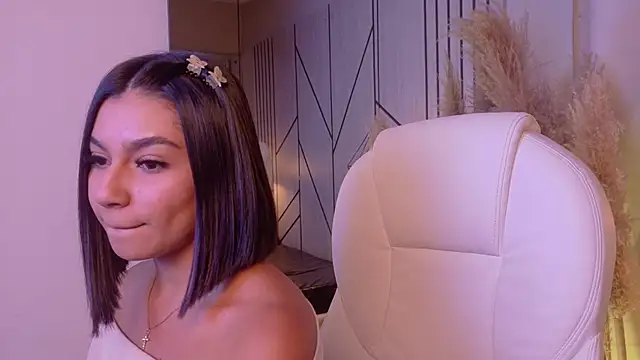 AlyssaRay's Live XXX Chat