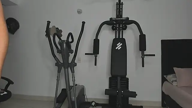 دردشة IrisFit الجنسية المباشرة