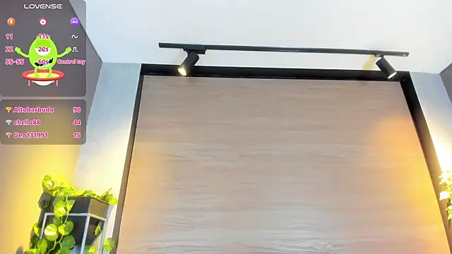 Chat +18 de Brianna_monroe ao vivo