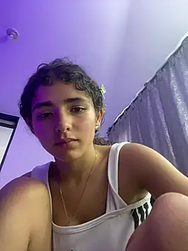 Linda-323 Webcam show