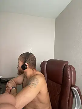 Fathero1time Live XXX-Chat