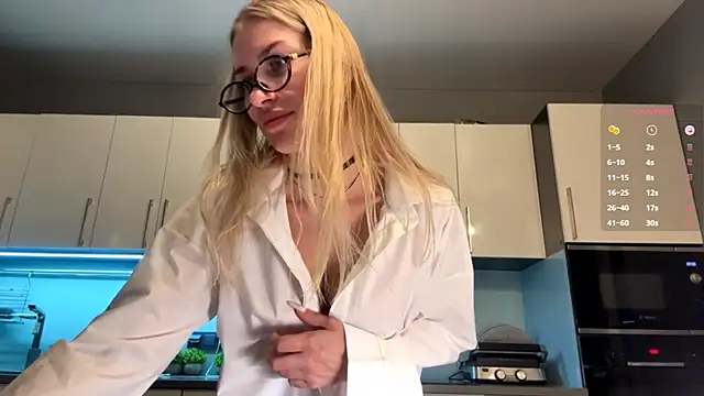 SoftnessMila – Naživo XXX chat