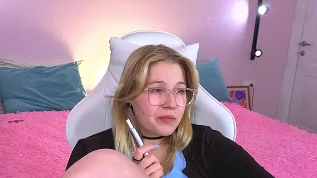 Colleen_Blake Adlı Modelin Canlı XXX Sohbeti