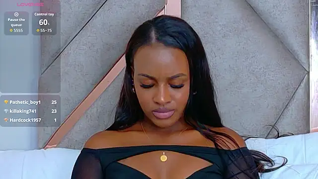 Chat XXX ao vivo de Sally-Noa