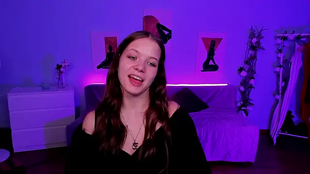 BetsyKiss Adlı Modelin Canlı XXX Sohbeti