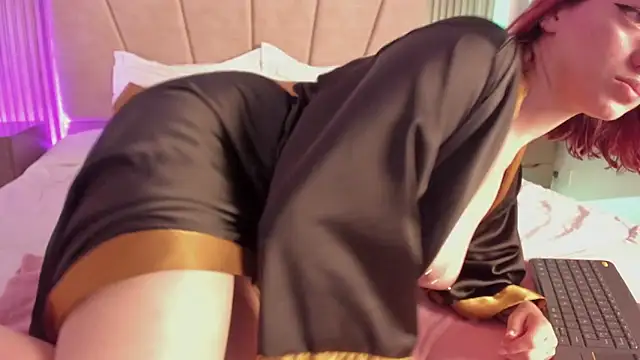 Victoria_Beaumont: онлайн-секс-чат