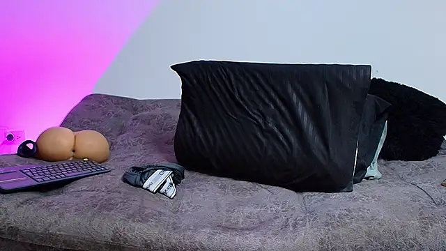 Chat XXX en directo de BrayaanFit