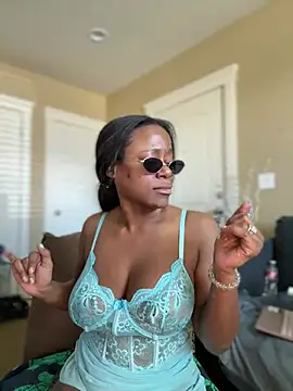 Chat XXX Live TikaMoon