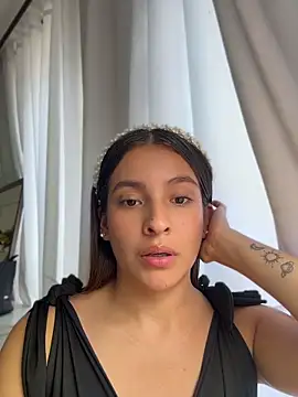 Czat XXX na żywo – Talia_Bonet