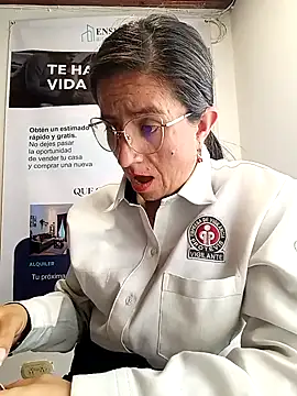 Valentina--1 Adlı Modelin Canlı XXX Sohbeti