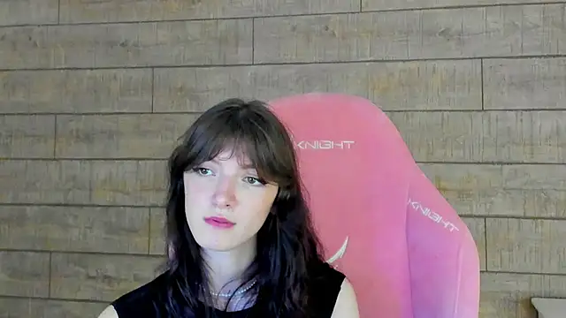 SophiaProve Adlı Modelin Canlı XXX Sohbeti