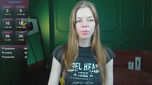 _Tina_Tayllor_のライブXXXチャット